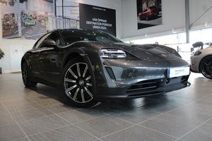 Porsche Taycan 2021