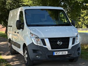 Nissan NV400 2015