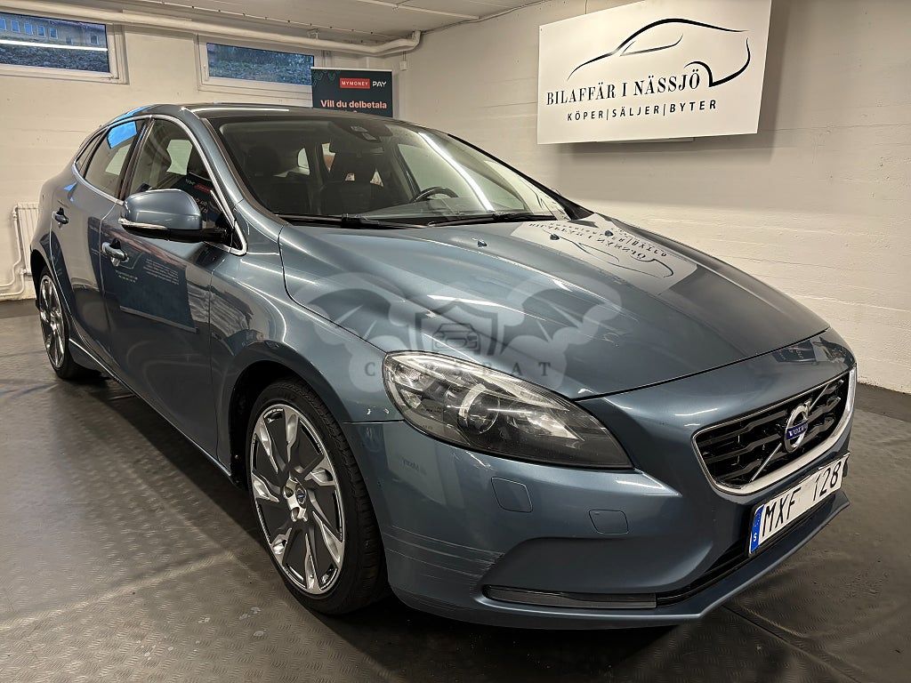 Volvo V40 2013