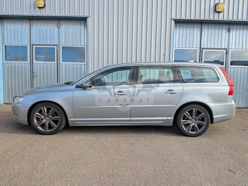 Volvo V70 2015