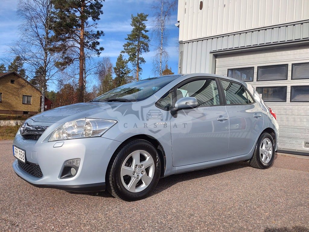Toyota Auris 2011
