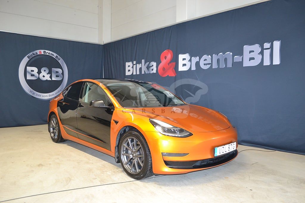 Tesla Model 3 2020