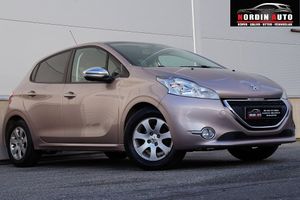 Peugeot 208 2012