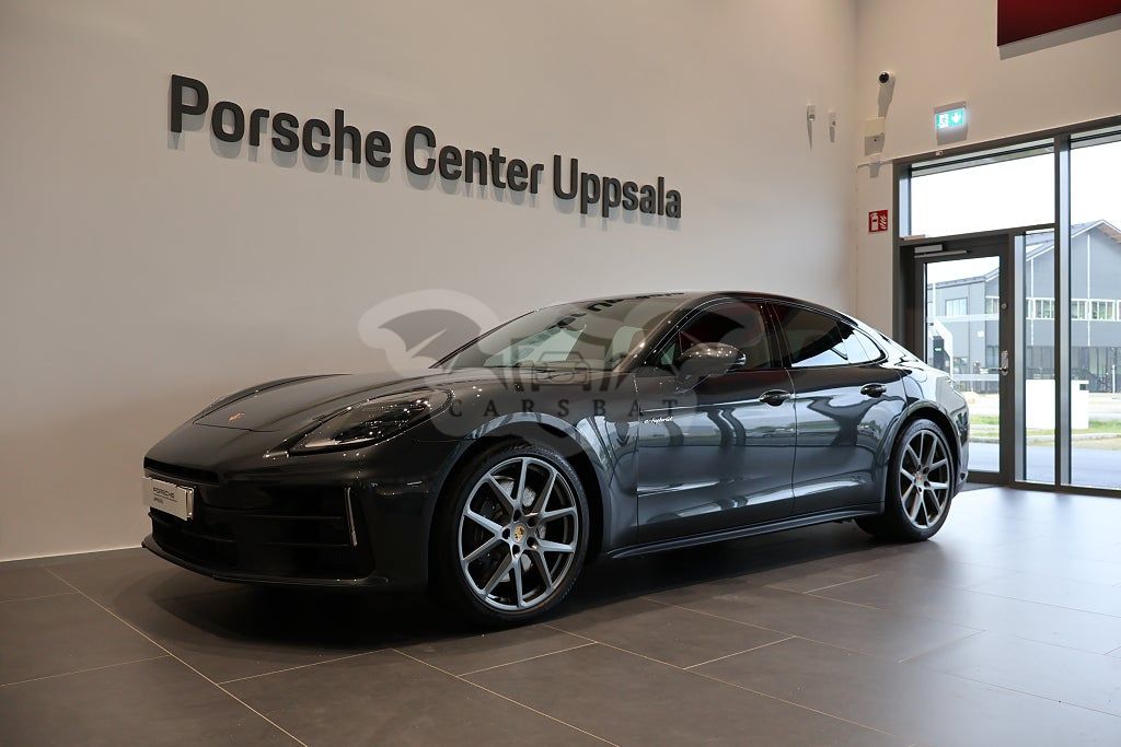 Porsche Panamera 2025