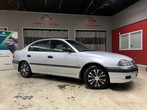Toyota Avensis 2001