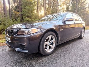 BMW 5 Series 520 2015