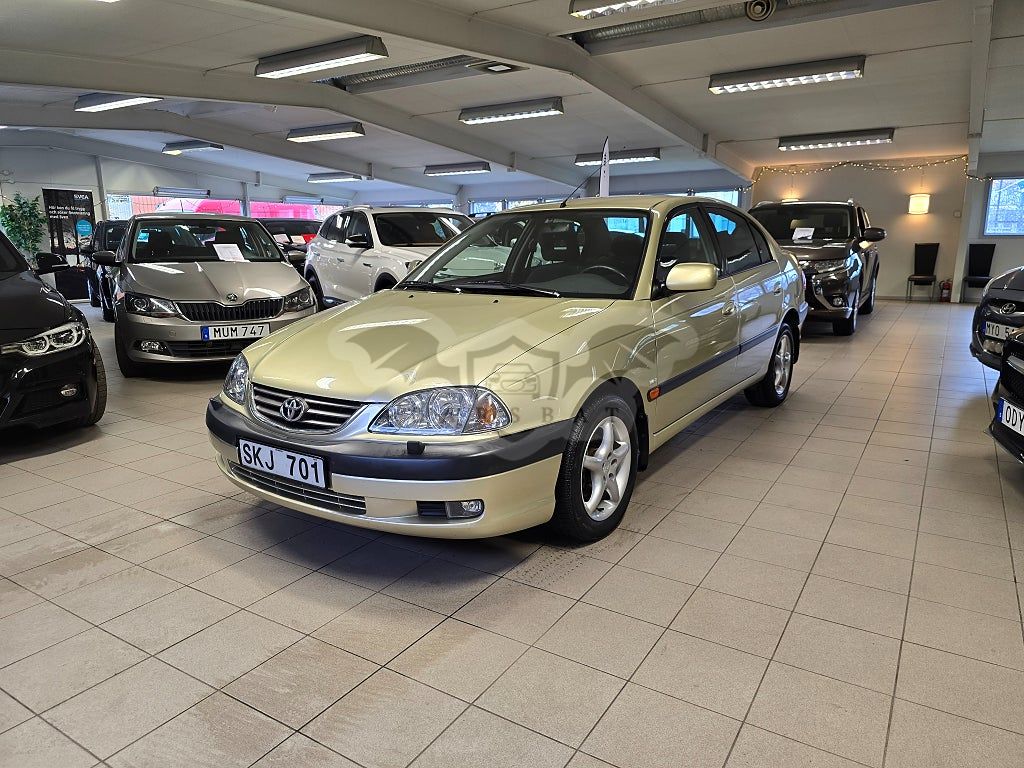 Toyota Avensis 2001