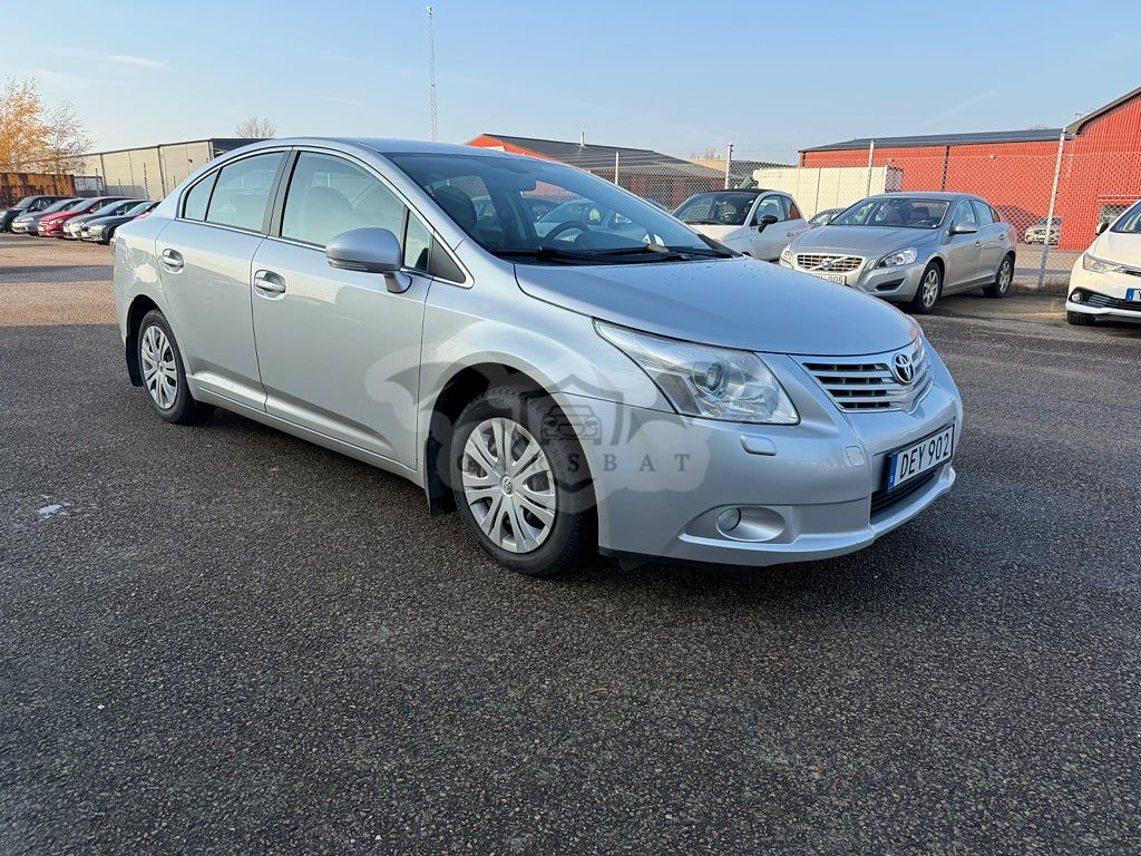 Toyota Avensis 2011