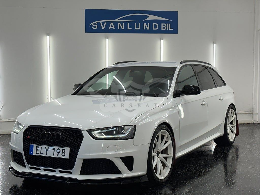 Audi RS4 2013