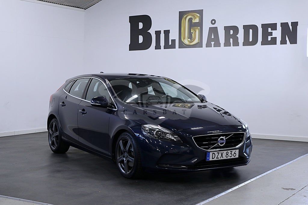 Volvo V40 2015