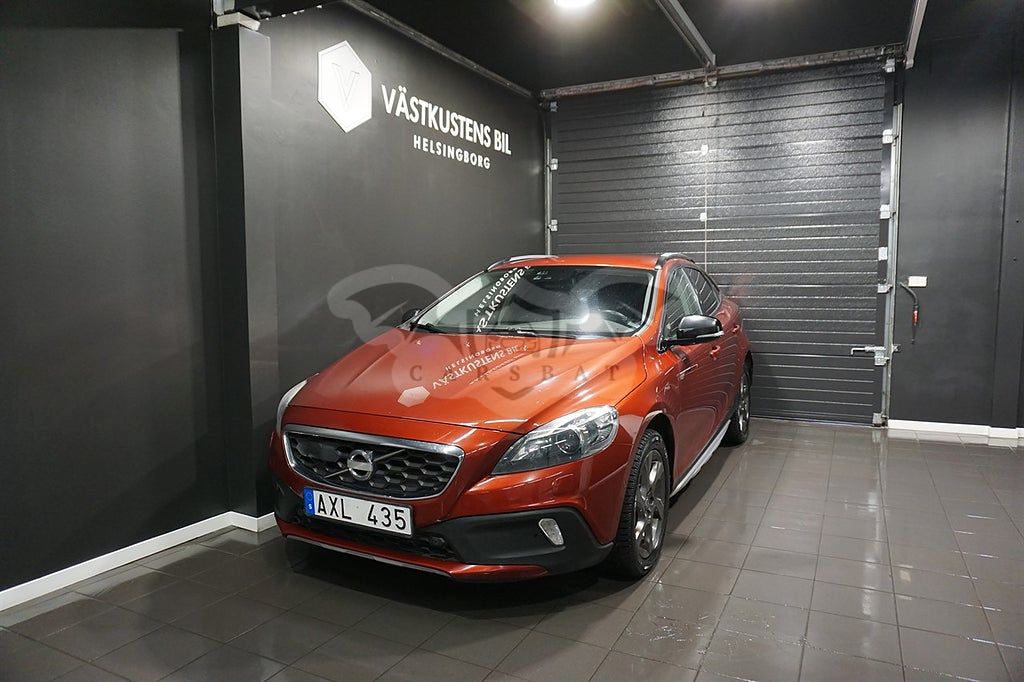 Volvo V40 2014