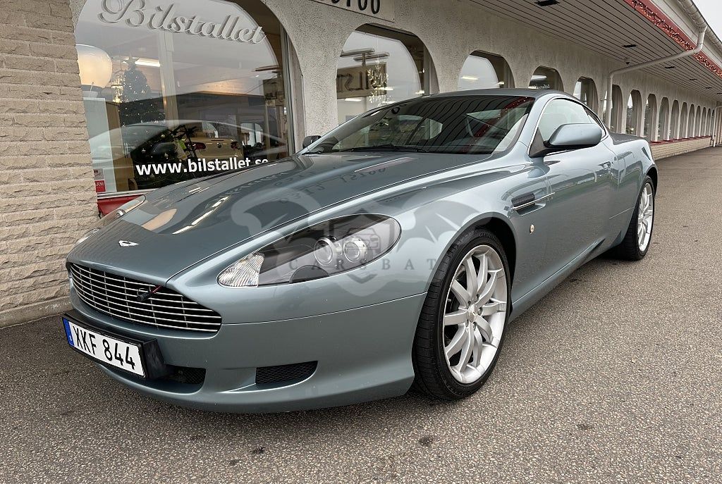 Aston Martin DB9 2005