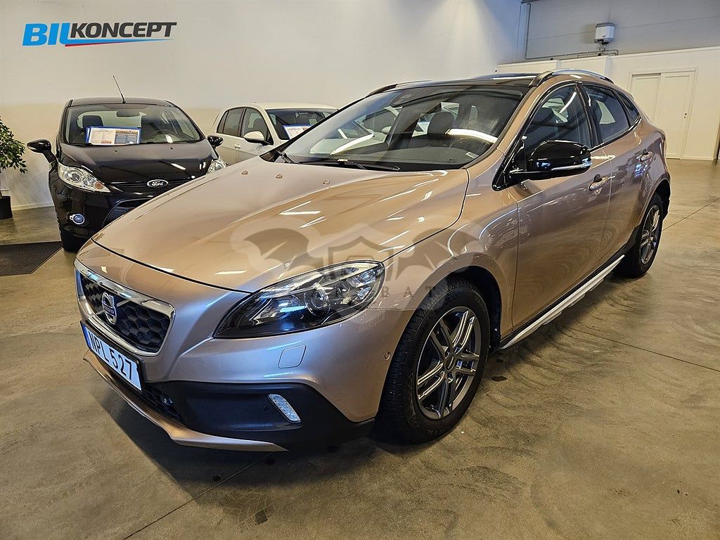 Volvo V40 2015