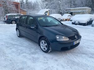 Volkswagen Golf 2004