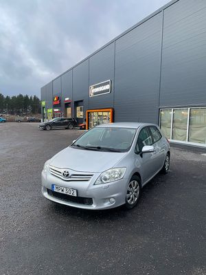 Toyota Auris 2010