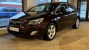 Opel Astra 2012