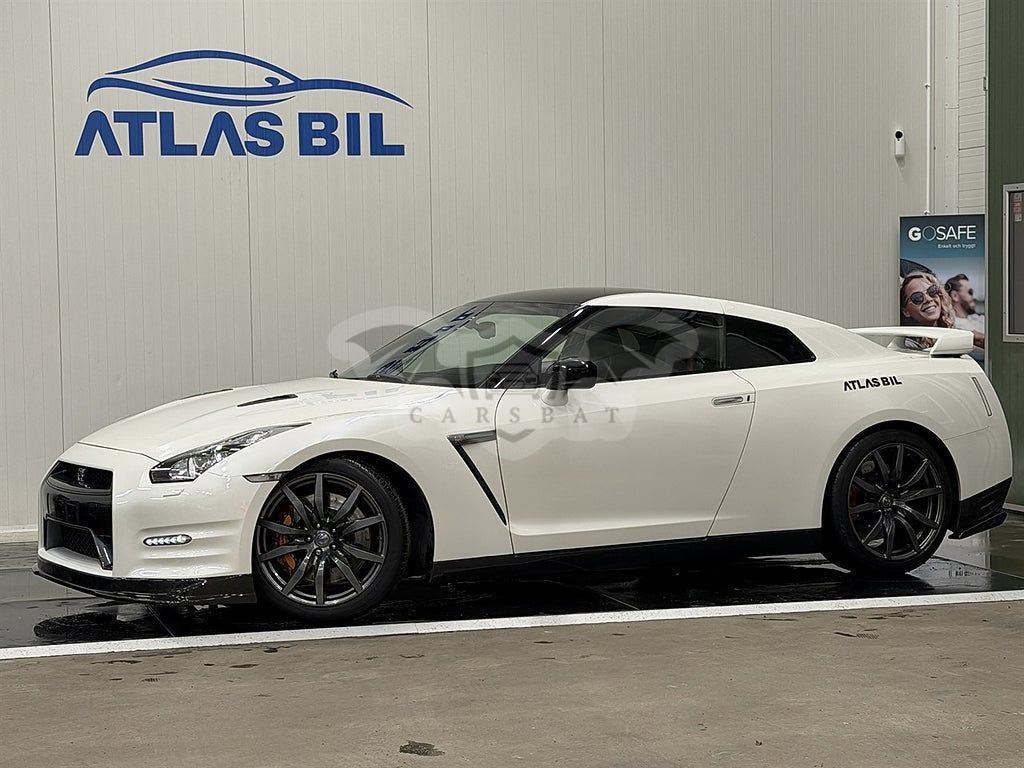Nissan GT-R 2013