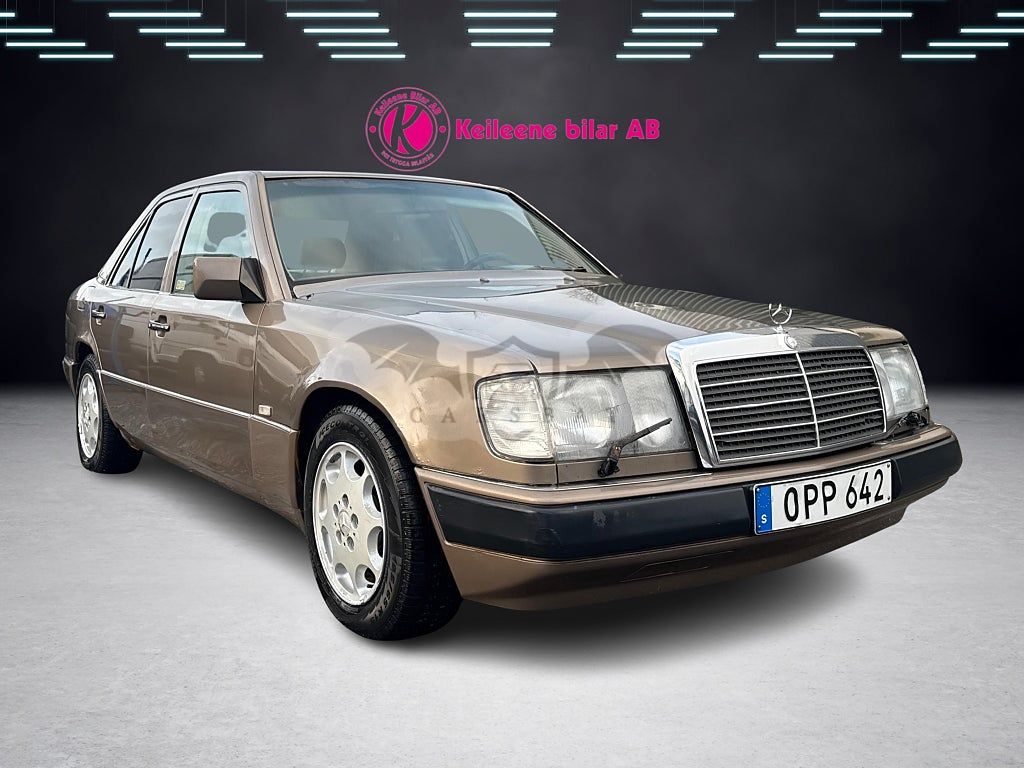 Mercedes-Benz 300 1990