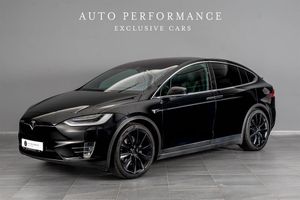 Tesla Model X 2019