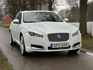 Jaguar XF 2012