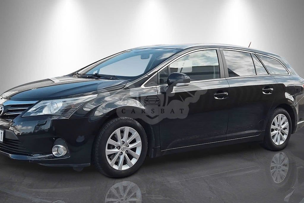 Toyota Avensis 2012