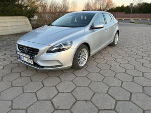 Volvo V40 2014