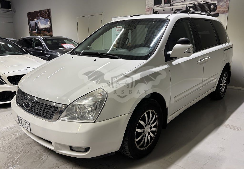 Kia Carnival 2011