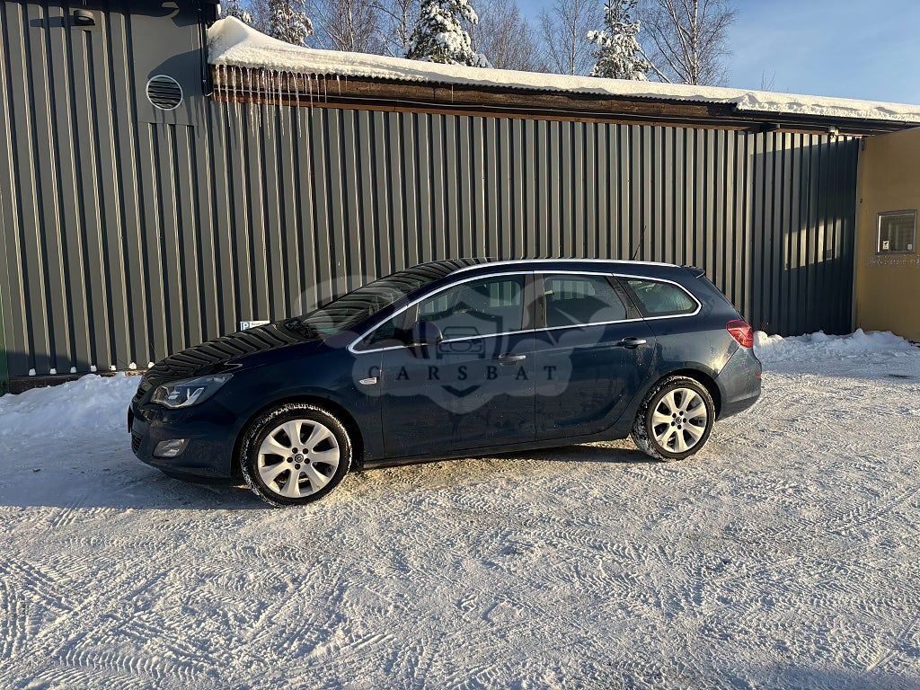 Opel Astra 2012
