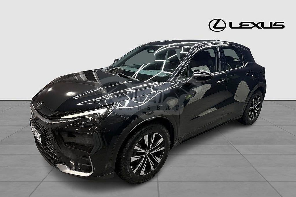 Lexus LBX 2024