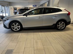 Volvo V40 2015