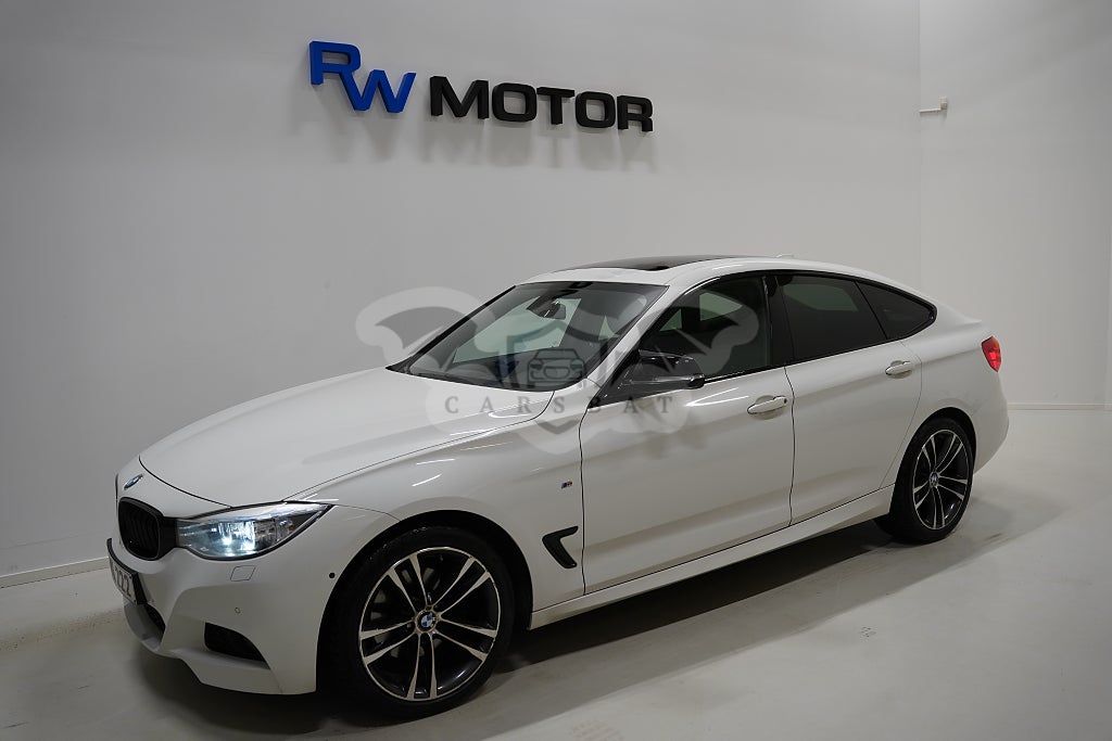 BMW 3 Series 330 2016