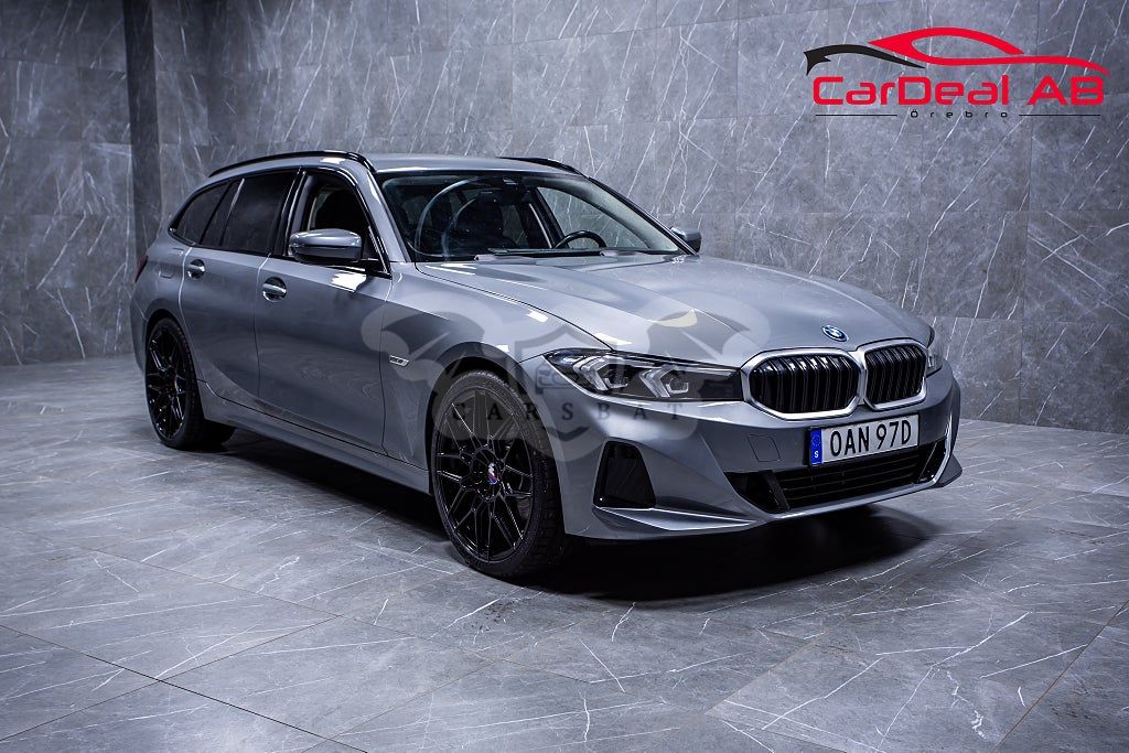 BMW 3 Series 330e 2023
