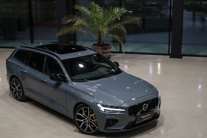 Volvo V60 2024