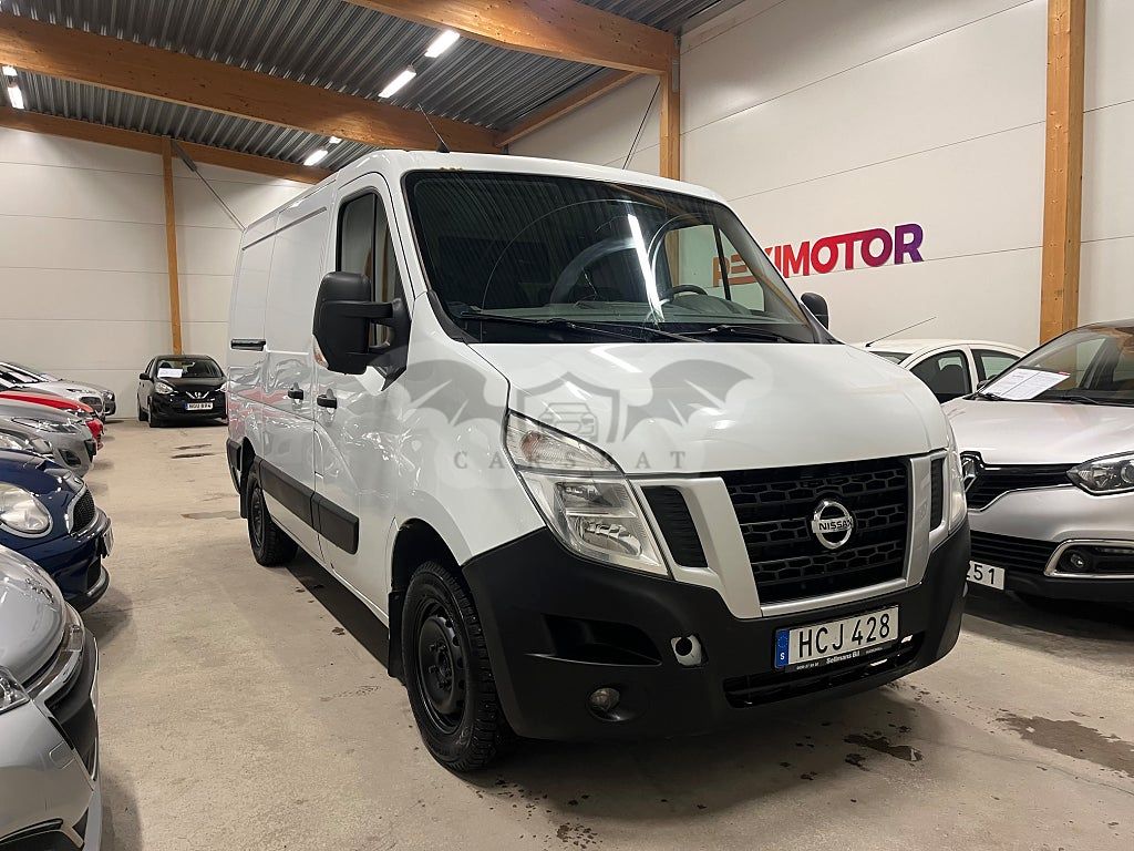 Nissan NV400 2015