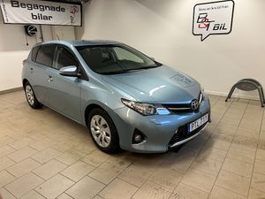 Toyota Auris 2014