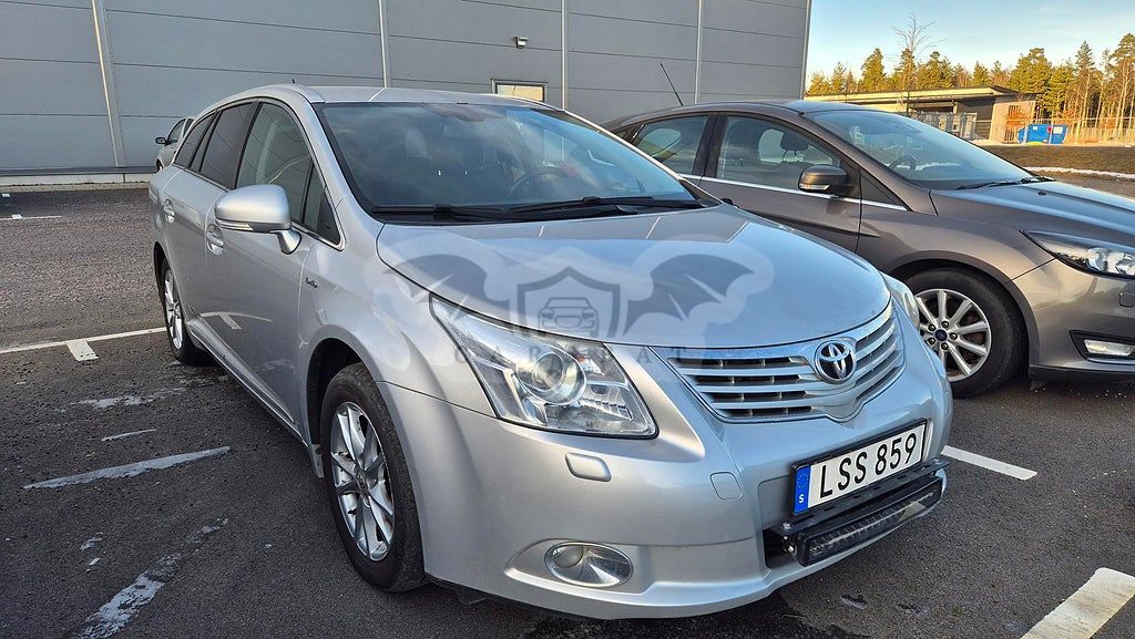 Toyota Avensis 2011