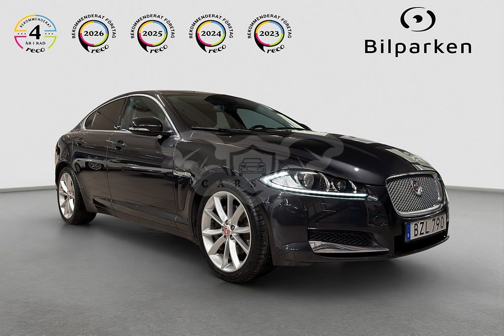 Jaguar XF 2015