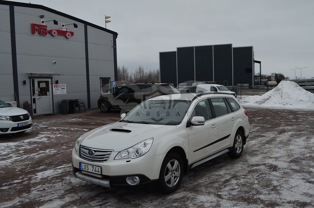 Subaru Outback 2011