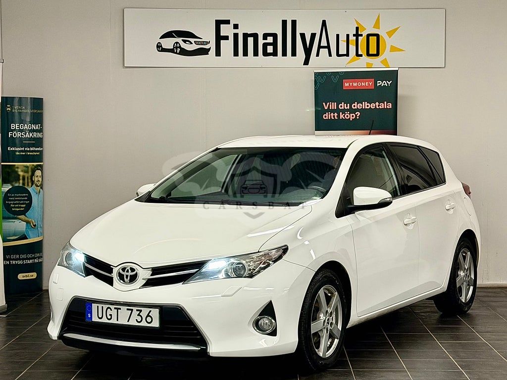 Toyota Auris 2015