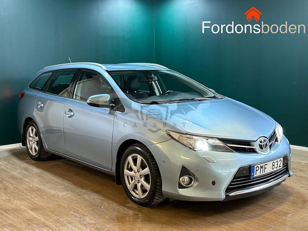 Toyota Auris 2013