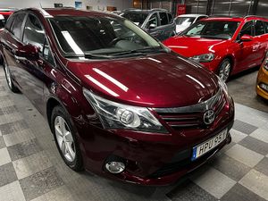 Toyota Avensis 2015