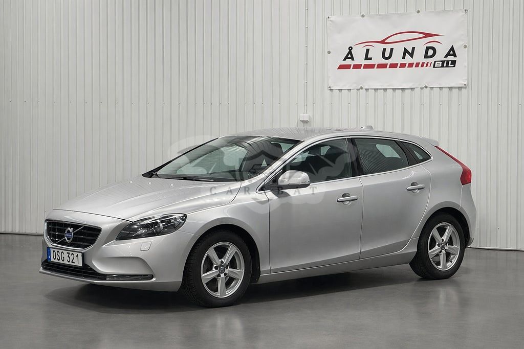 Volvo V40 2015