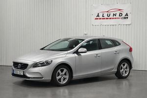 Volvo V40 2015