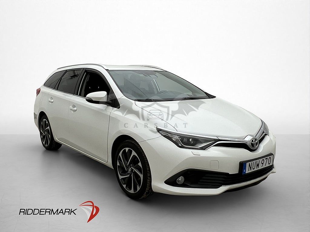 Toyota Auris 2015