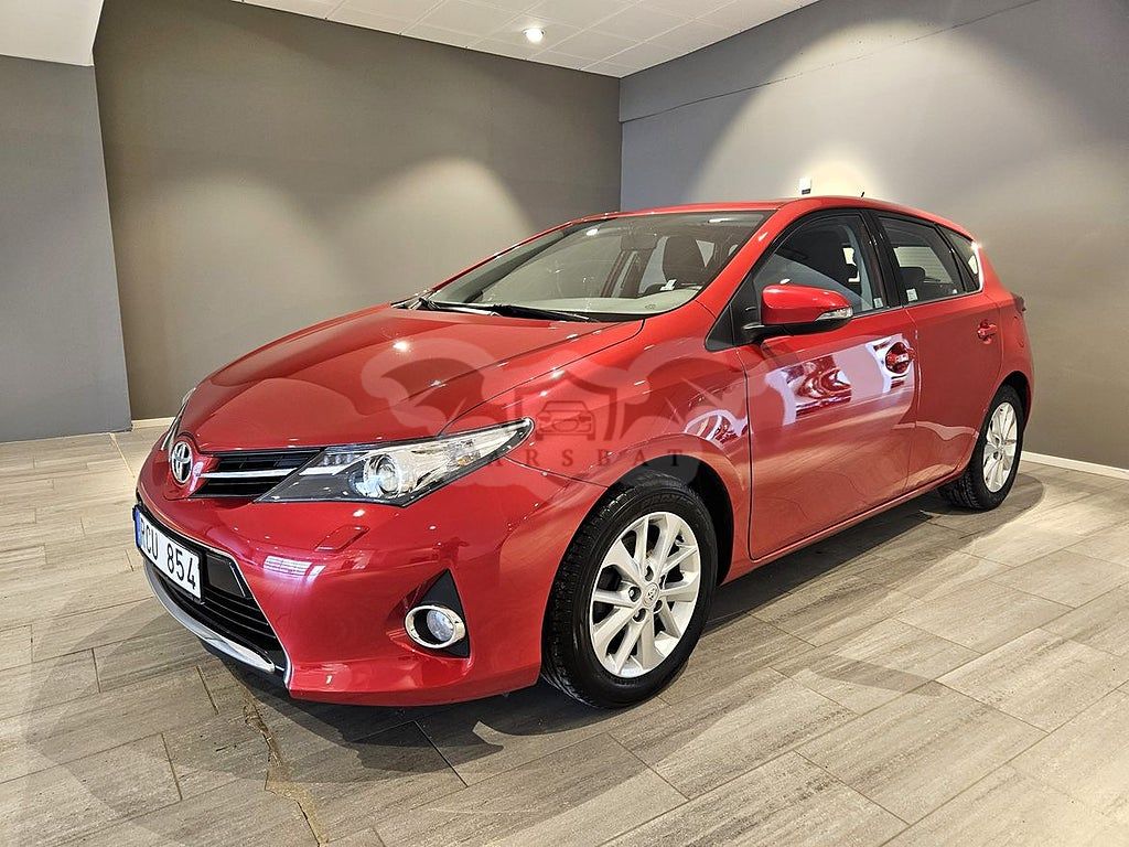 Toyota Auris 2014