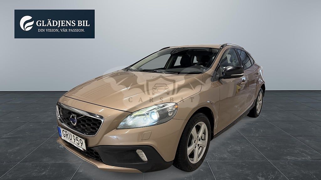 Volvo V40 2014