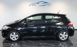 Toyota Auris 2011