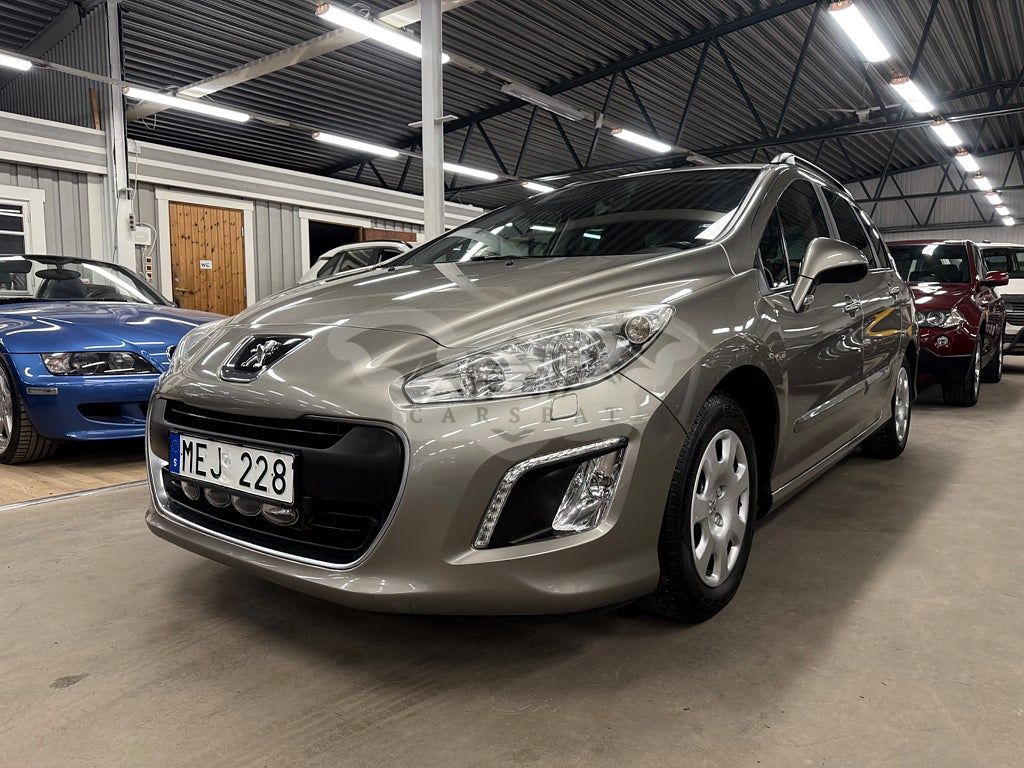 Peugeot 308 2011