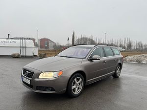 Volvo V70 2010