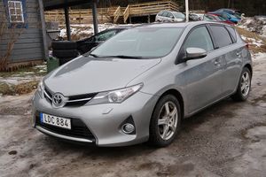 Toyota Auris 2015